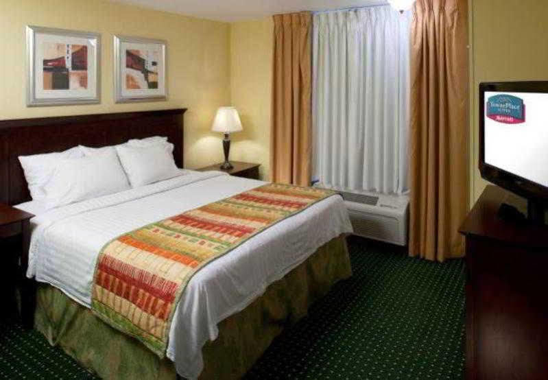 Towneplace Suites By Marriott Texarkana Exterior photo